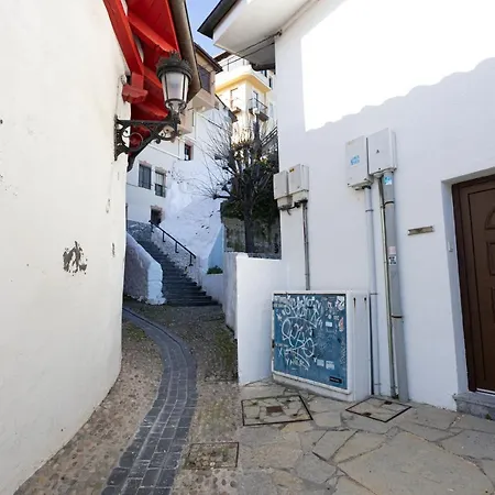 Portu Zarra Apartman Bermeo